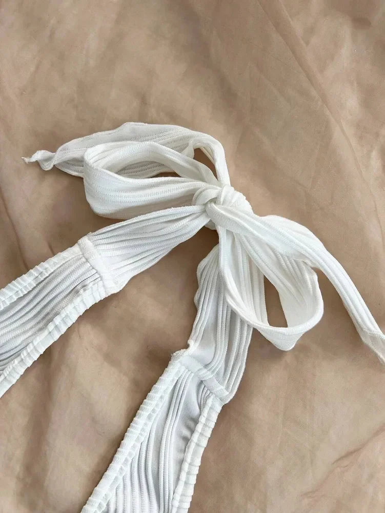 Stylish Goth V-neck Halter Neck Crop Top