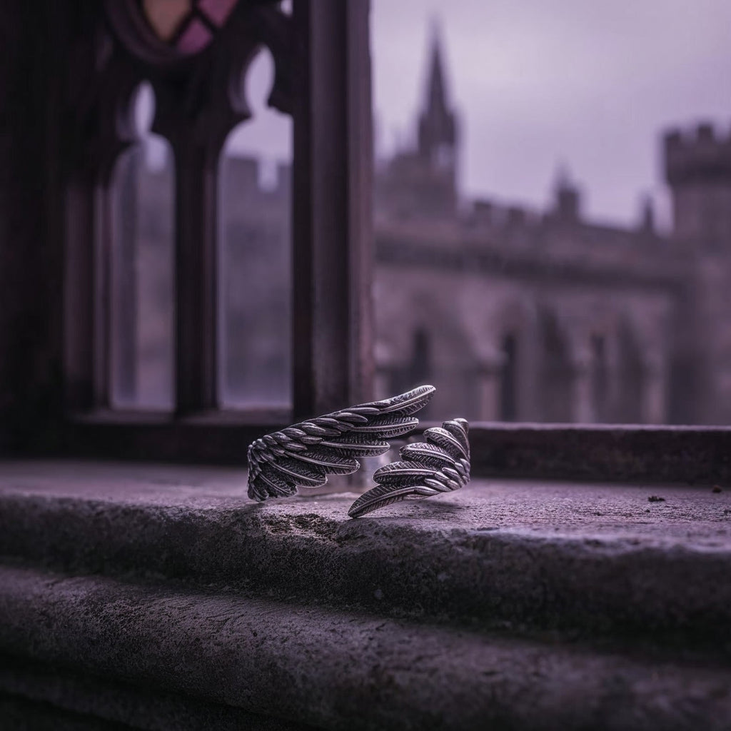 Anillo retro unisex con alas de ángel y demonio